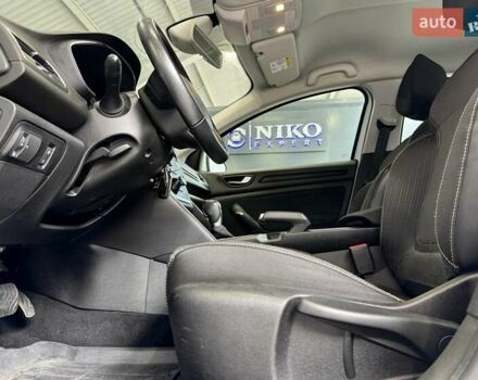 Белый Рено Меган, объемом двигателя 1.5 л и пробегом 122 тыс. км за 15900 $, фото 25 на Automoto.ua