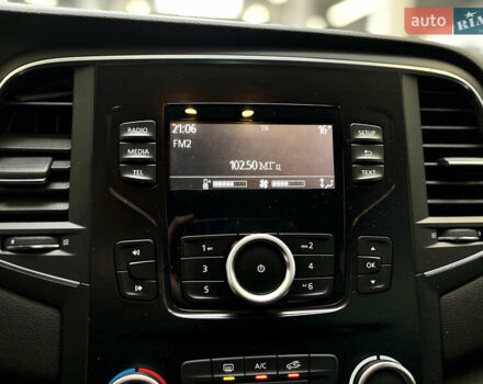 Білий Рено Меган, об'ємом двигуна 1.46 л та пробігом 1 тис. км за 11917 $, фото 10 на Automoto.ua