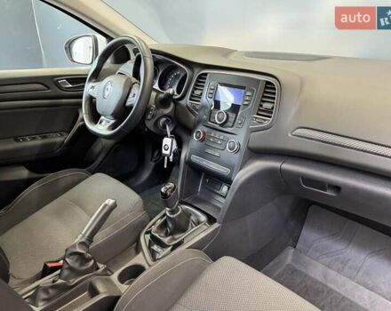 Білий Рено Меган, об'ємом двигуна 1.5 л та пробігом 94 тис. км за 14500 $, фото 33 на Automoto.ua