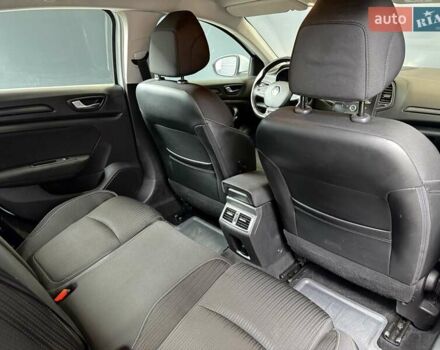 Белый Рено Меган, объемом двигателя 1.5 л и пробегом 122 тыс. км за 15900 $, фото 35 на Automoto.ua