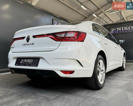 Белый Рено Меган, объемом двигателя 1.5 л и пробегом 88 тыс. км за 15900 $, фото 21 на Automoto.ua