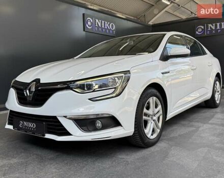 Белый Рено Меган, объемом двигателя 1.5 л и пробегом 88 тыс. км за 15900 $, фото 3 на Automoto.ua