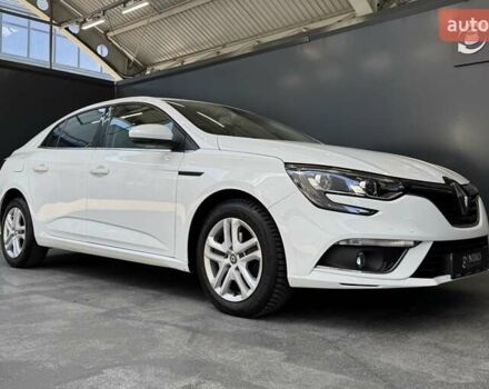 Белый Рено Меган, объемом двигателя 1.5 л и пробегом 88 тыс. км за 15900 $, фото 32 на Automoto.ua