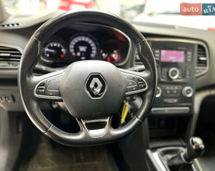 Білий Рено Меган, об'ємом двигуна 1.46 л та пробігом 158 тис. км за 10999 $, фото 8 на Automoto.ua