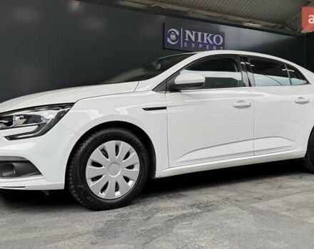 Белый Рено Меган, объемом двигателя 1.5 л и пробегом 122 тыс. км за 15900 $, фото 5 на Automoto.ua