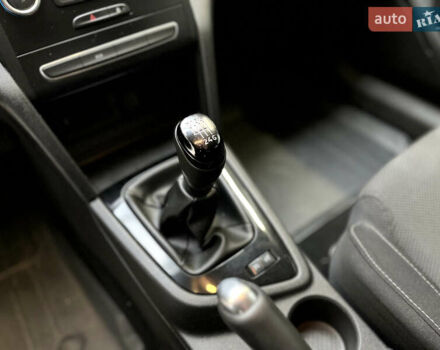 Білий Рено Меган, об'ємом двигуна 1.46 л та пробігом 158 тис. км за 10999 $, фото 11 на Automoto.ua