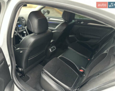 Білий Рено Меган, об'ємом двигуна 1.46 л та пробігом 159 тис. км за 16600 $, фото 14 на Automoto.ua