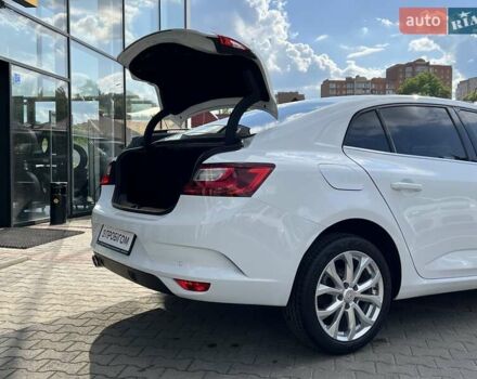 Белый Рено Меган, объемом двигателя 0 л и пробегом 107 тыс. км за 15200 $, фото 11 на Automoto.ua
