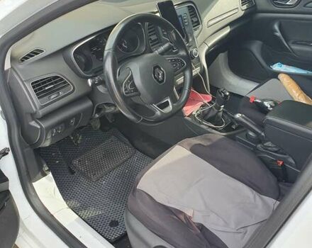 Белый Рено Меган, объемом двигателя 1.6 л и пробегом 172 тыс. км за 11500 $, фото 6 на Automoto.ua