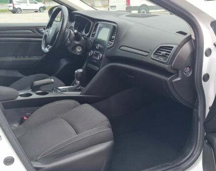 Белый Рено Меган, объемом двигателя 1.6 л и пробегом 137 тыс. км за 13900 $, фото 10 на Automoto.ua