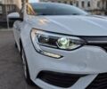 Белый Рено Меган, объемом двигателя 1.6 л и пробегом 143 тыс. км за 14000 $, фото 3 на Automoto.ua