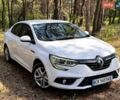 Белый Рено Меган, объемом двигателя 1.6 л и пробегом 210 тыс. км за 13200 $, фото 1 на Automoto.ua