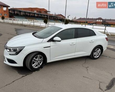 Белый Рено Меган, объемом двигателя 1.6 л и пробегом 35 тыс. км за 13200 $, фото 3 на Automoto.ua