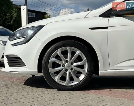 Белый Рено Меган, объемом двигателя 0 л и пробегом 107 тыс. км за 15200 $, фото 6 на Automoto.ua