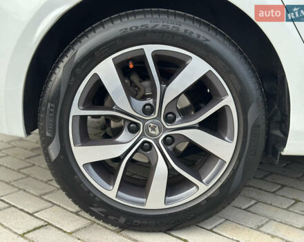 Білий Рено Меган, об'ємом двигуна 1.46 л та пробігом 159 тис. км за 16600 $, фото 6 на Automoto.ua