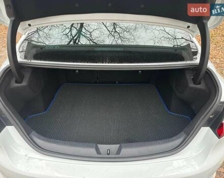 Білий Рено Меган, об'ємом двигуна 1.46 л та пробігом 144 тис. км за 15500 $, фото 19 на Automoto.ua