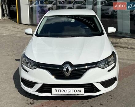 Белый Рено Меган, объемом двигателя 0 л и пробегом 107 тыс. км за 15200 $, фото 2 на Automoto.ua
