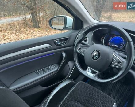 Білий Рено Меган, об'ємом двигуна 1.46 л та пробігом 144 тис. км за 15500 $, фото 17 на Automoto.ua