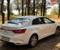 Белый Рено Меган, объемом двигателя 1.6 л и пробегом 210 тыс. км за 13200 $, фото 2 на Automoto.ua