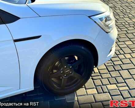 Білий Рено Меган, об'ємом двигуна 1.6 л та пробігом 45 тис. км за 14500 $, фото 11 на Automoto.ua