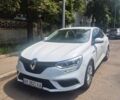 Белый Рено Меган, объемом двигателя 1.6 л и пробегом 98 тыс. км за 11800 $, фото 1 на Automoto.ua