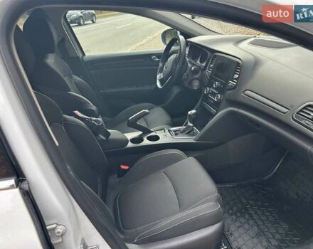 Белый Рено Меган, объемом двигателя 1.46 л и пробегом 144 тыс. км за 15300 $, фото 7 на Automoto.ua