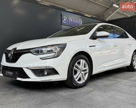Белый Рено Меган, объемом двигателя 1.5 л и пробегом 102 тыс. км за 14800 $, фото 5 на Automoto.ua