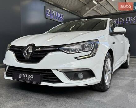 Белый Рено Меган, объемом двигателя 1.5 л и пробегом 102 тыс. км за 14800 $, фото 2 на Automoto.ua