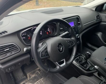 Белый Рено Меган, объемом двигателя 1.5 л и пробегом 100 тыс. км за 16500 $, фото 6 на Automoto.ua