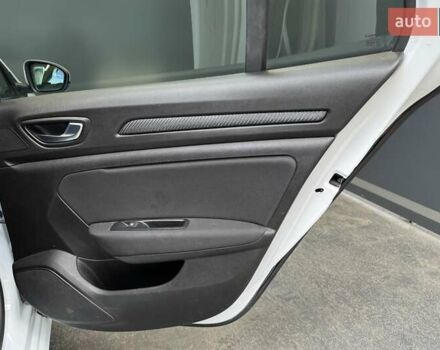 Белый Рено Меган, объемом двигателя 1.5 л и пробегом 102 тыс. км за 14800 $, фото 49 на Automoto.ua