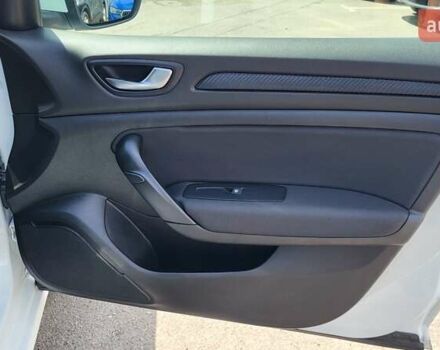 Белый Рено Меган, объемом двигателя 1.46 л и пробегом 98 тыс. км за 16400 $, фото 26 на Automoto.ua