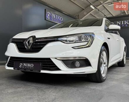 Белый Рено Меган, объемом двигателя 1.5 л и пробегом 102 тыс. км за 14800 $, фото 1 на Automoto.ua