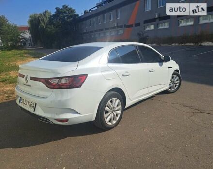 Белый Рено Меган, объемом двигателя 1.46 л и пробегом 130 тыс. км за 17500 $, фото 5 на Automoto.ua