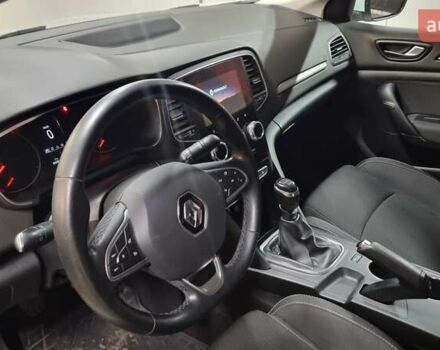 Белый Рено Меган, объемом двигателя 1.46 л и пробегом 80 тыс. км за 14400 $, фото 9 на Automoto.ua