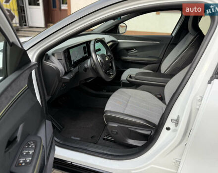 Рено Меган 2023 в Дубно на Automoto.ua Белый Рено Меган, объемом двигателя 0 л и пробегом 58 тыс. км за 25200 $, фото 20 на Automoto.ua