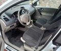 Белый Рено Меган, объемом двигателя 1.6 л и пробегом 228 тыс. км за 4200 $, фото 3 на Automoto.ua