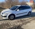 Белый Рено Меган, объемом двигателя 1.5 л и пробегом 304 тыс. км за 4400 $, фото 10 на Automoto.ua