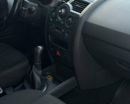 Белый Рено Меган, объемом двигателя 1.5 л и пробегом 386 тыс. км за 4400 $, фото 7 на Automoto.ua