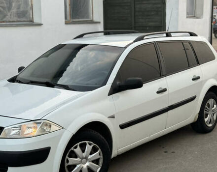 Белый Рено Меган, объемом двигателя 1.5 л и пробегом 386 тыс. км за 4400 $, фото 5 на Automoto.ua