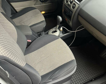 Белый Рено Меган, объемом двигателя 1.6 л и пробегом 236 тыс. км за 4850 $, фото 13 на Automoto.ua