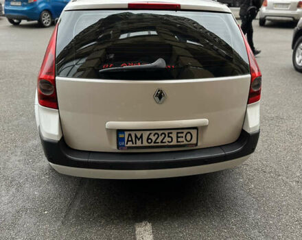 Белый Рено Меган, объемом двигателя 1.6 л и пробегом 236 тыс. км за 4850 $, фото 10 на Automoto.ua