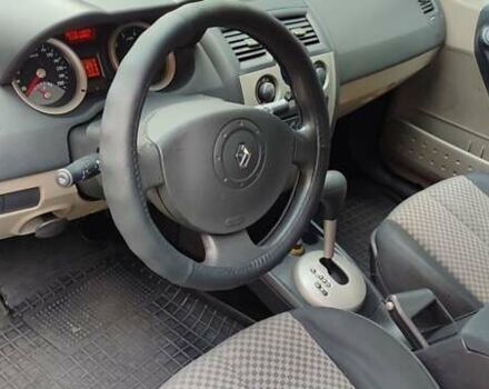 Белый Рено Меган, объемом двигателя 1.6 л и пробегом 197 тыс. км за 5300 $, фото 5 на Automoto.ua