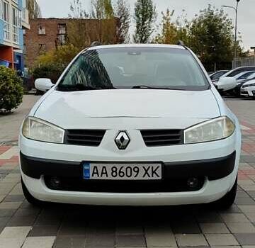 Белый Рено Меган, объемом двигателя 1.6 л и пробегом 197 тыс. км за 5300 $, фото 4 на Automoto.ua