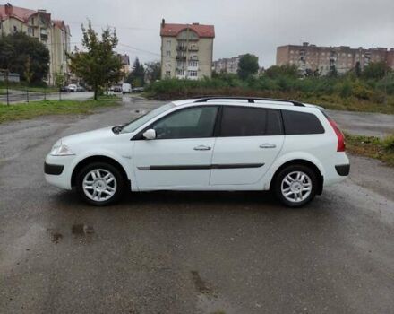 Белый Рено Меган, объемом двигателя 1.9 л и пробегом 330 тыс. км за 3999 $, фото 10 на Automoto.ua