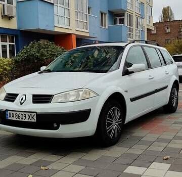 Белый Рено Меган, объемом двигателя 1.6 л и пробегом 197 тыс. км за 5300 $, фото 6 на Automoto.ua