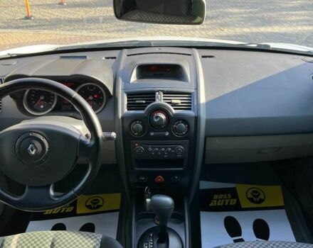 Белый Рено Меган, объемом двигателя 1.6 л и пробегом 200 тыс. км за 3750 $, фото 11 на Automoto.ua