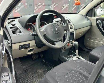 Білий Рено Меган, об'ємом двигуна 1.6 л та пробігом 266 тис. км за 5400 $, фото 21 на Automoto.ua