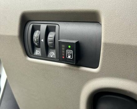 Білий Рено Меган, об'ємом двигуна 1.6 л та пробігом 266 тис. км за 5400 $, фото 26 на Automoto.ua