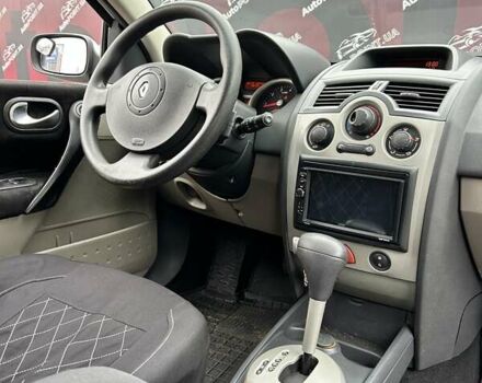 Білий Рено Меган, об'ємом двигуна 1.6 л та пробігом 266 тис. км за 5400 $, фото 30 на Automoto.ua