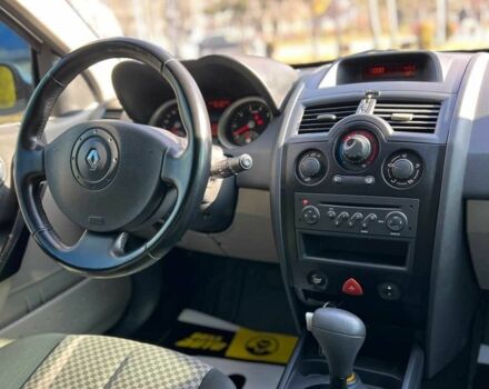 Белый Рено Меган, объемом двигателя 1.6 л и пробегом 200 тыс. км за 3750 $, фото 16 на Automoto.ua